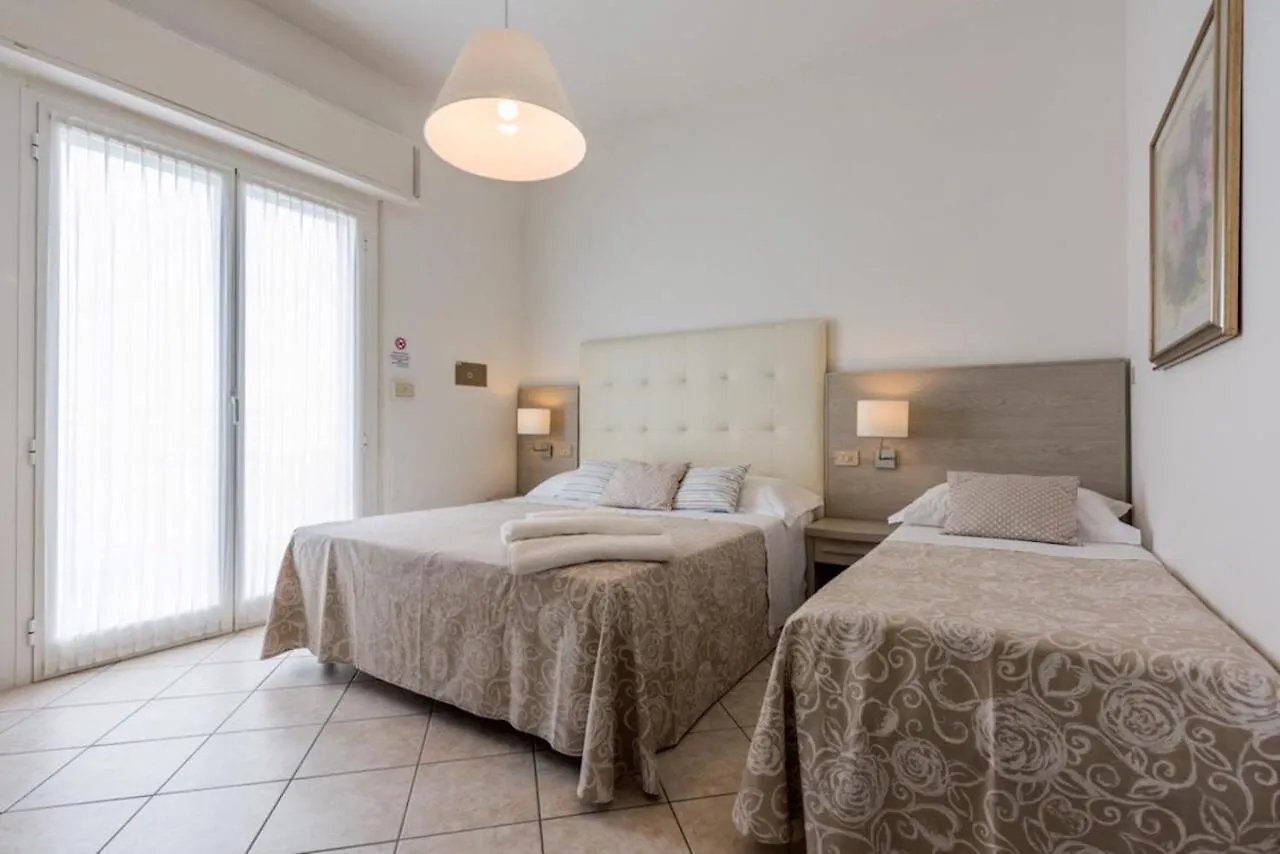 Hotel Alda تّشيرفييا