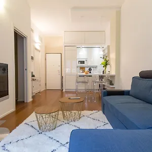 Petite Boutique Maison Milano